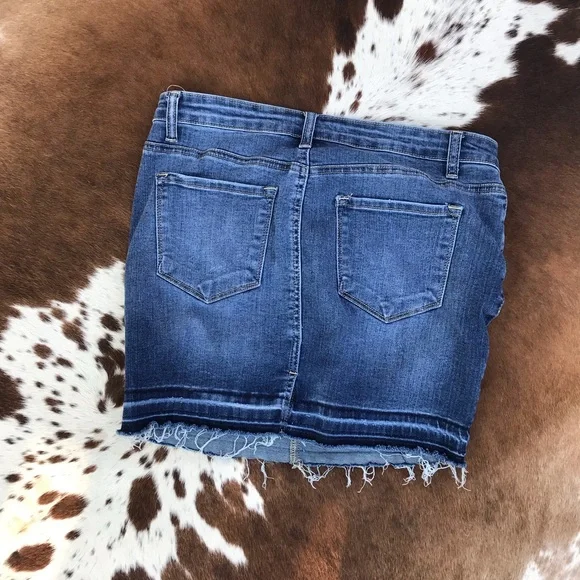 KanCan Blue Denim Frayed Hem Mini Skirt sz 28 - Picture 4 of 6